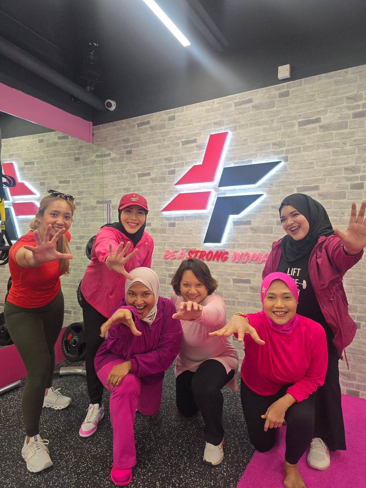FitFab.sg members training together at the studio